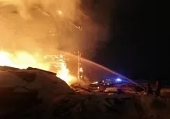 Причину пожара в дачном доме на Камчатке выясняют сотрудники Госпожнадзора 