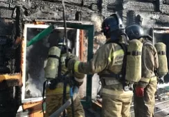 Жилой дом удалось спасти от огня якутским пожарным 