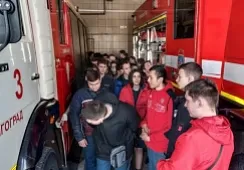 Студенты посетили с экскурсией пожарно-спасательную часть