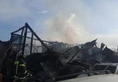 Авторемонтный бокс сгорел во Владивостоке 