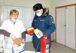 Тренировка по эвакуации в случае пожара прошла в одной из больниц Брянской области 